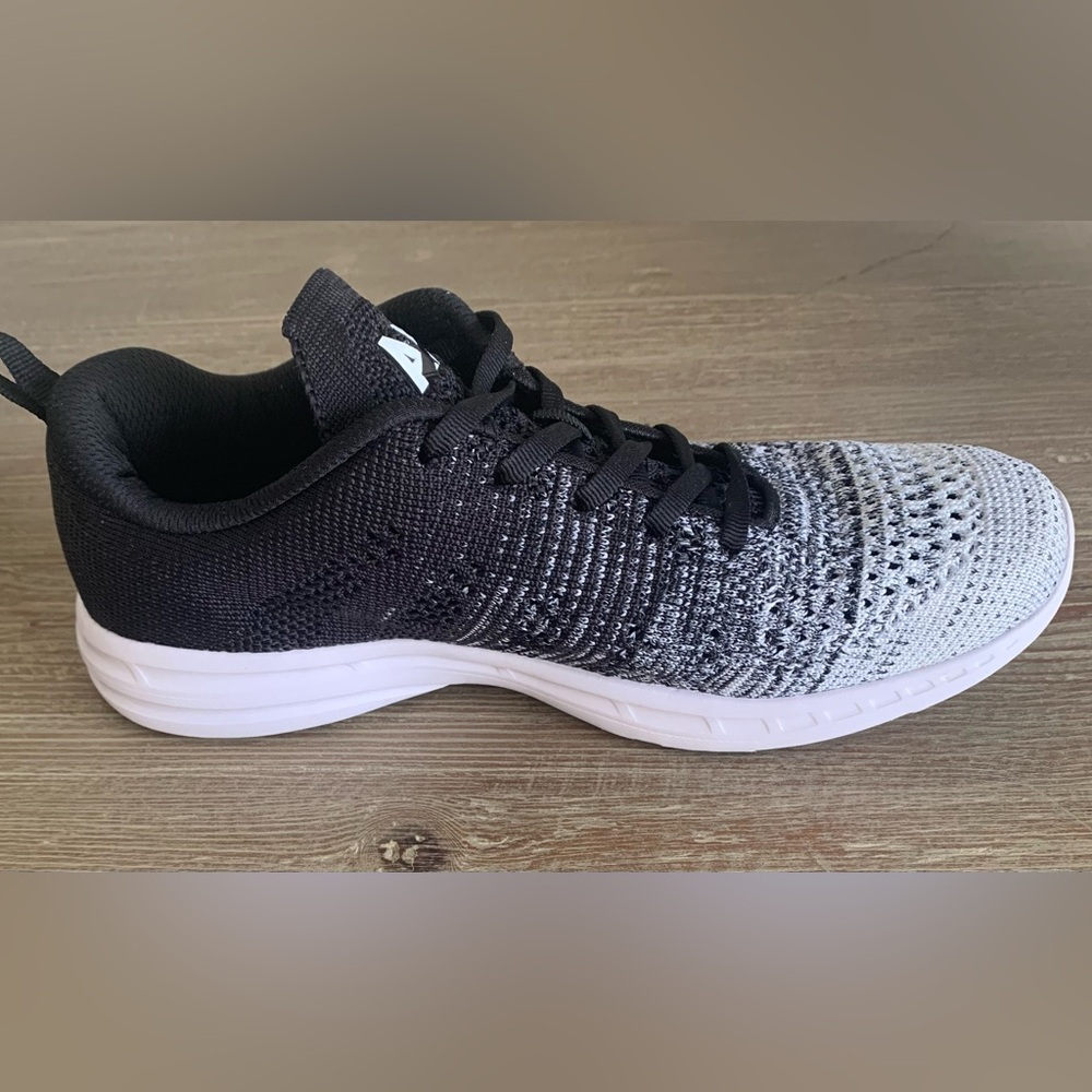 APL Women’s TechLoom Pro 
White/Heather Gray/Black Melange - Picture 8 of 10